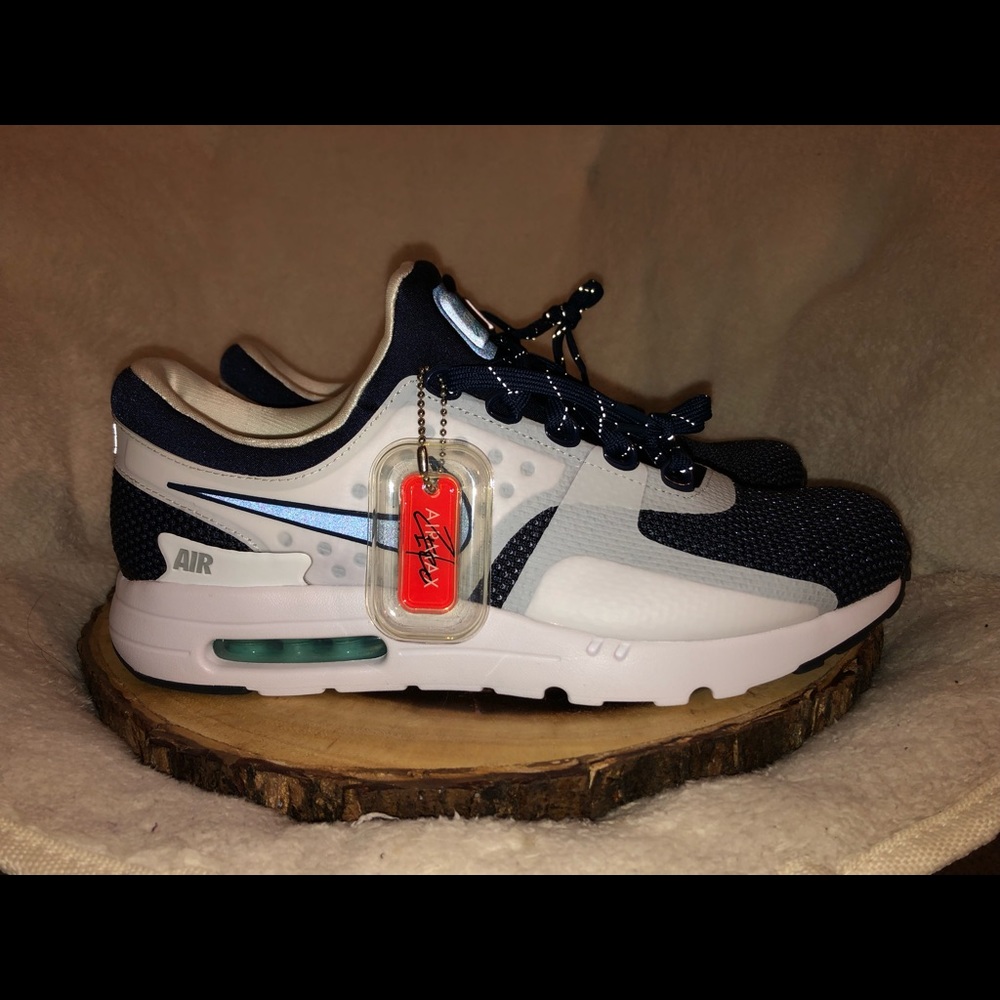 Nike Air Max Zero QS Men’s 10.5 Deadstock